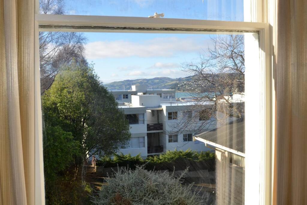 Heritage Honey - Walk To Octagon, Museum & Cafes Dunedin Exterior photo